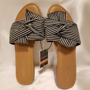 NWT sandals